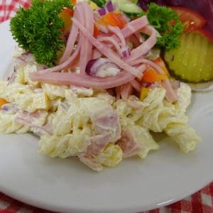 pastasalat m/skinke